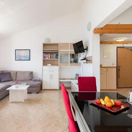 Apartment Seaview Marita
