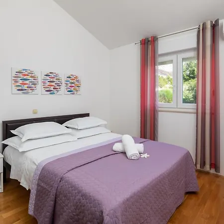 Apartment Seaview Marita